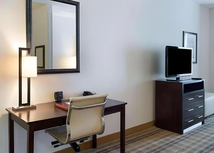 Comfort Suites Mandeville