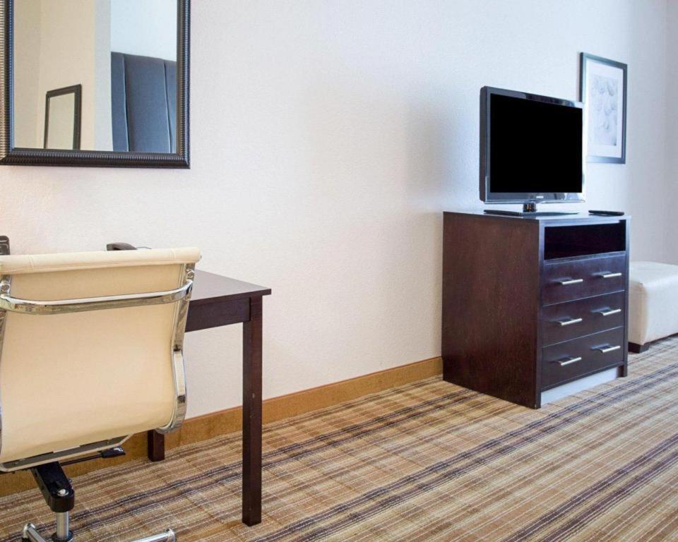 Comfort Hotel 2*