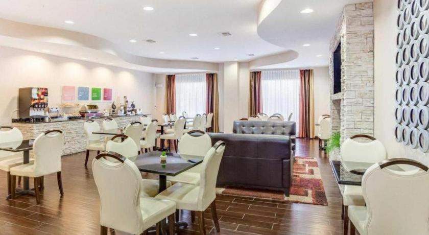 Comfort Hotel Mandeville